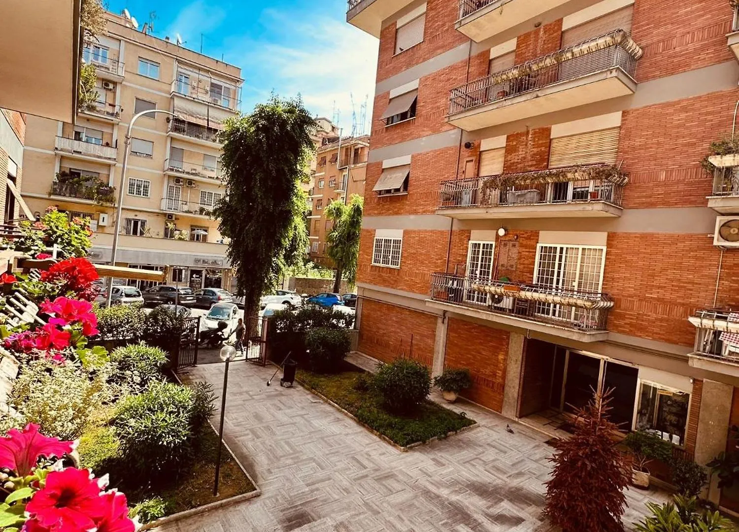 Apartment Casa Gaja, La Casa Vicino Villa Pamphili Rome Italy