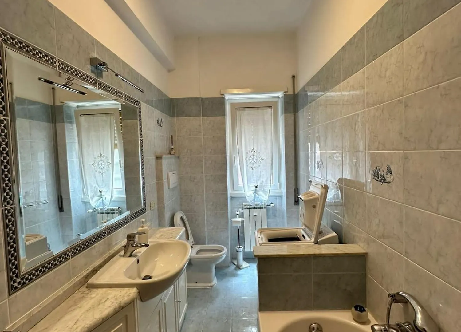 Casa Gaja, La Casa Vicino Villa Pamphili Rome